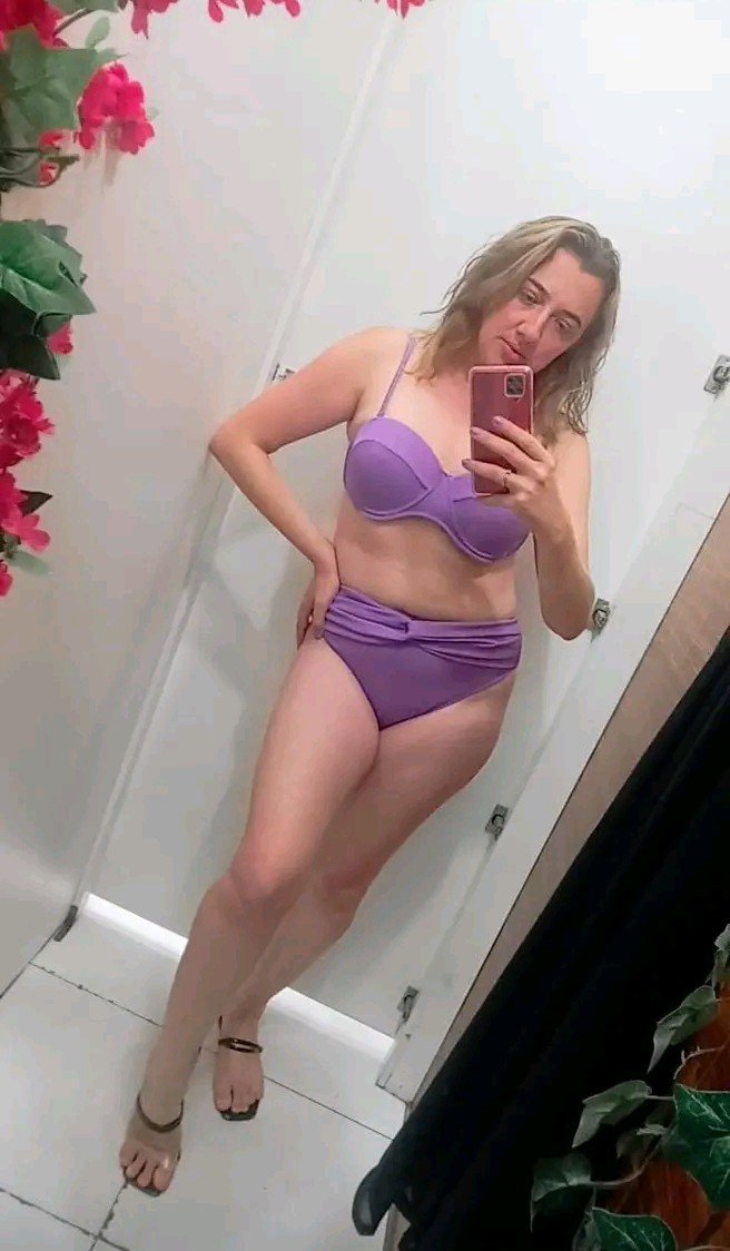 Dona de loja gostosa demais 25