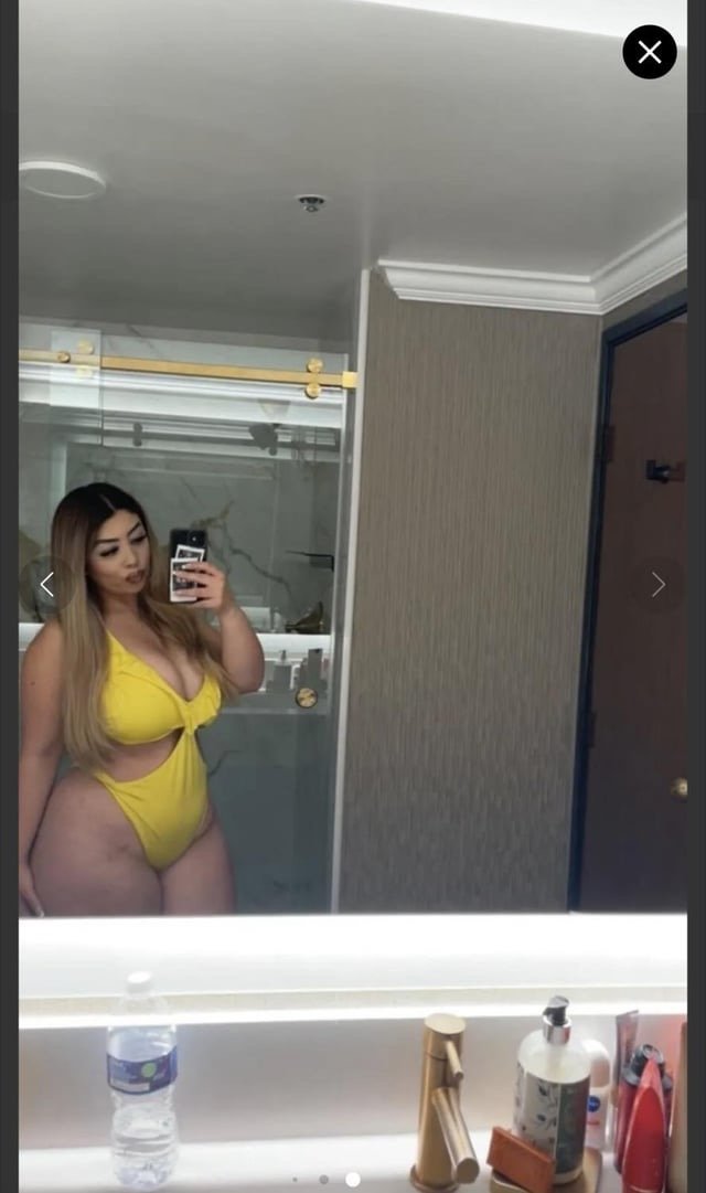 BbyBri14 Shares A BBW Tease Selfie 14