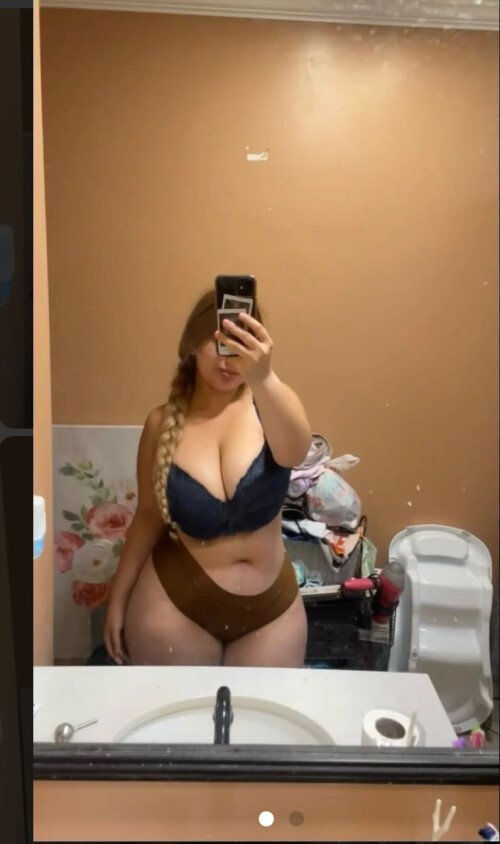 BbyBri14 Shares A BBW Tease Selfie 16