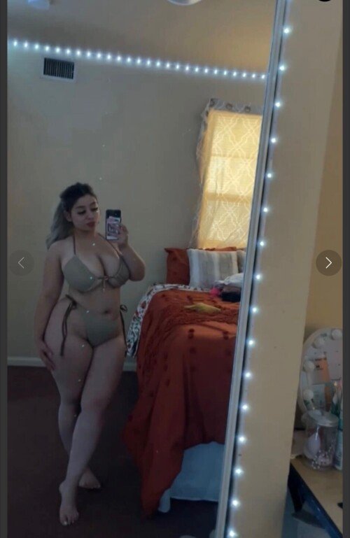 BbyBri14 Shares A BBW Tease Selfie 21