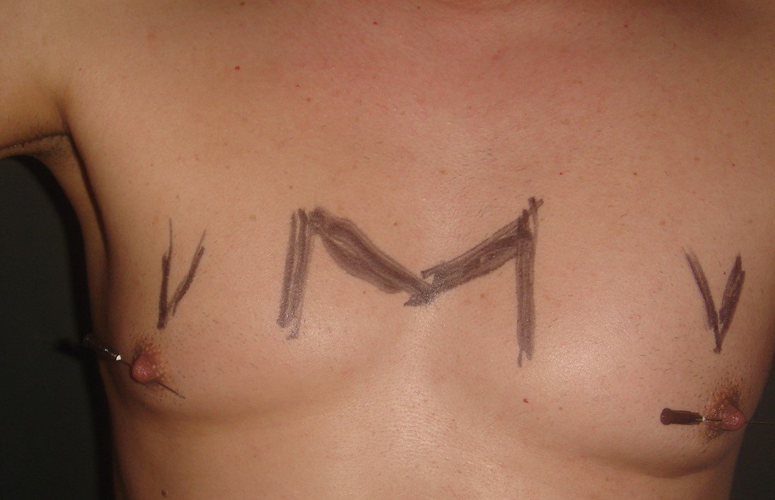 Mira a esta pequeña zorra vejatoria masoMbi 9