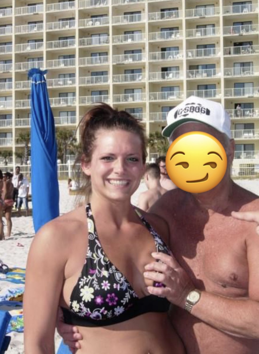 Drunk Wife Gets Wild at the Club While Hubby’s Away 20