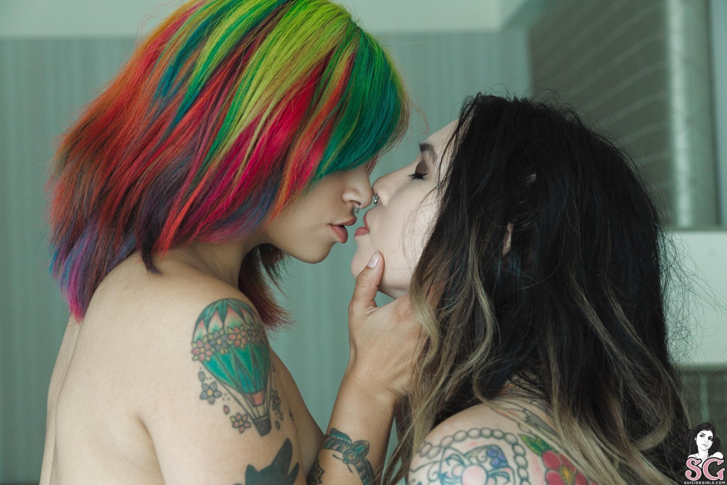 Lua/Nettuno-Il corpo incontra l'anima (Suicide Cuties) 22