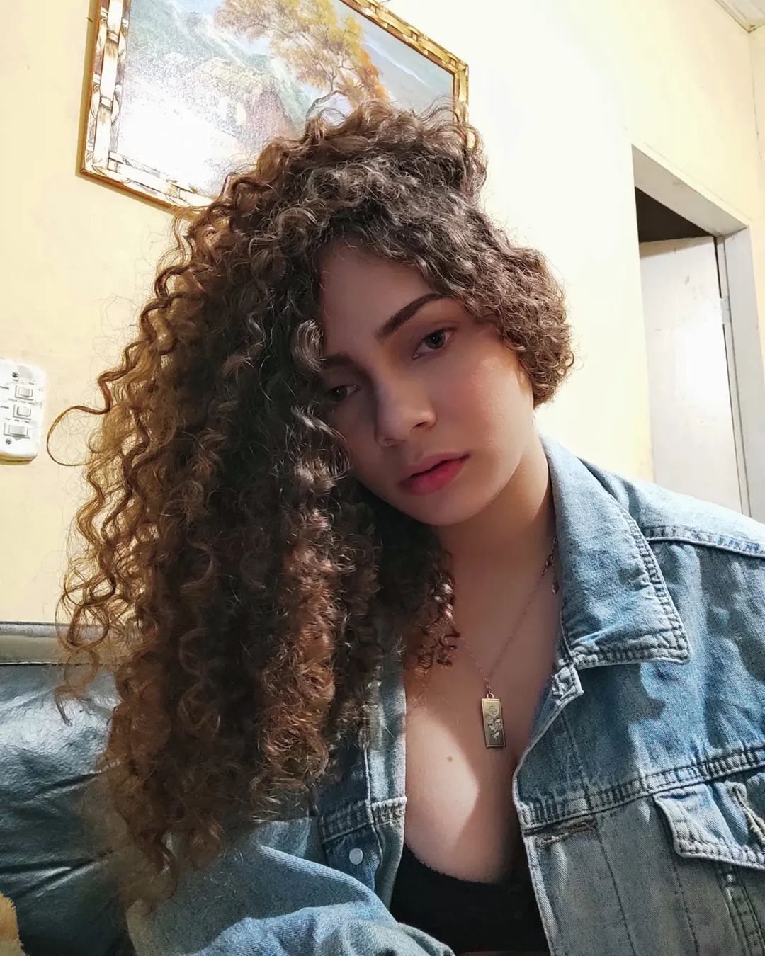 Novinha branquinha gostosa 2