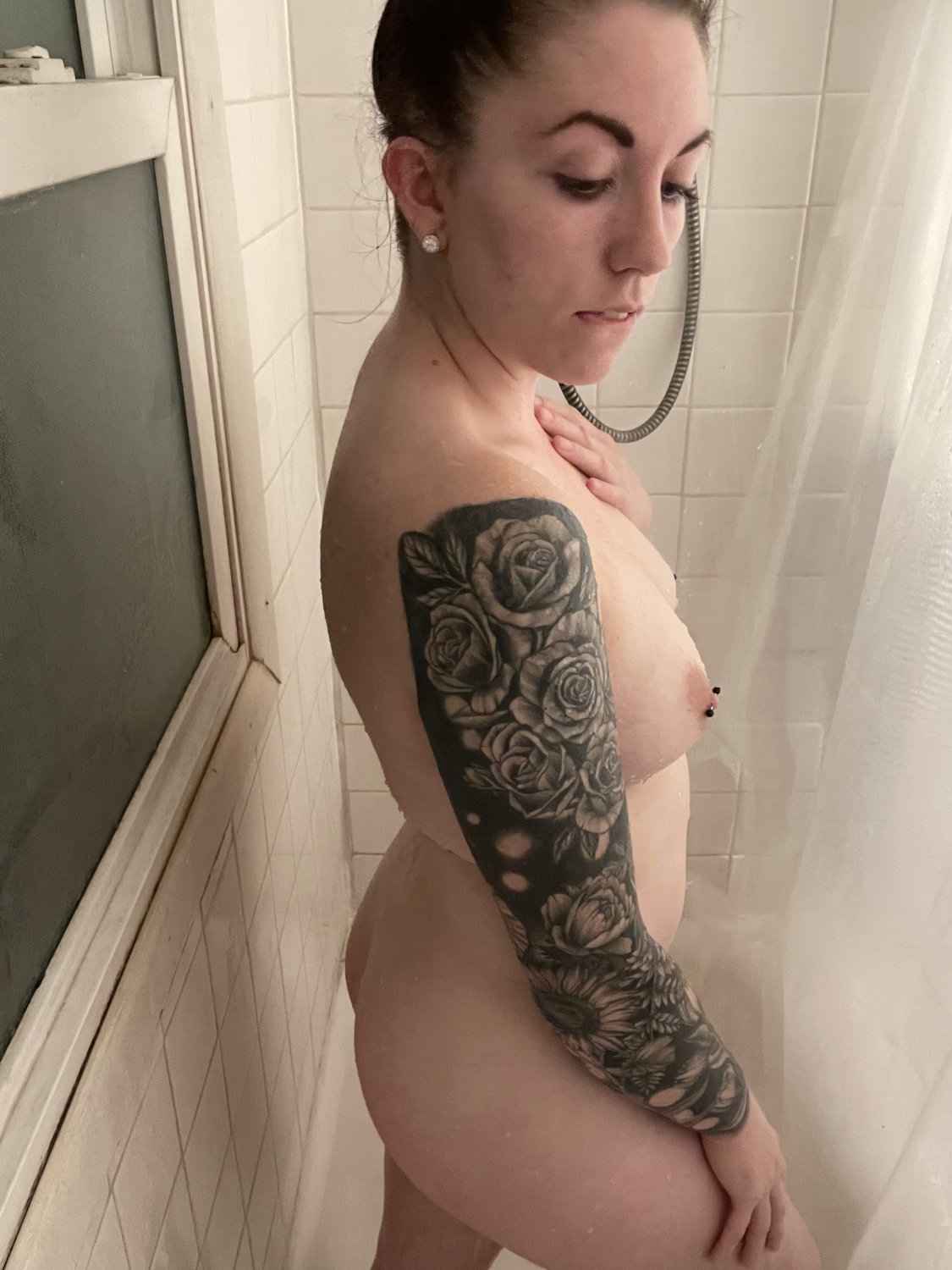 Tattooed Babe Megan From Ohio Strips Down With Attitude 32