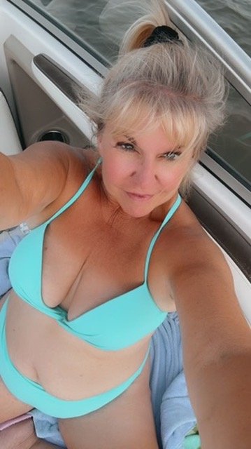 Beth, a prostituta 16