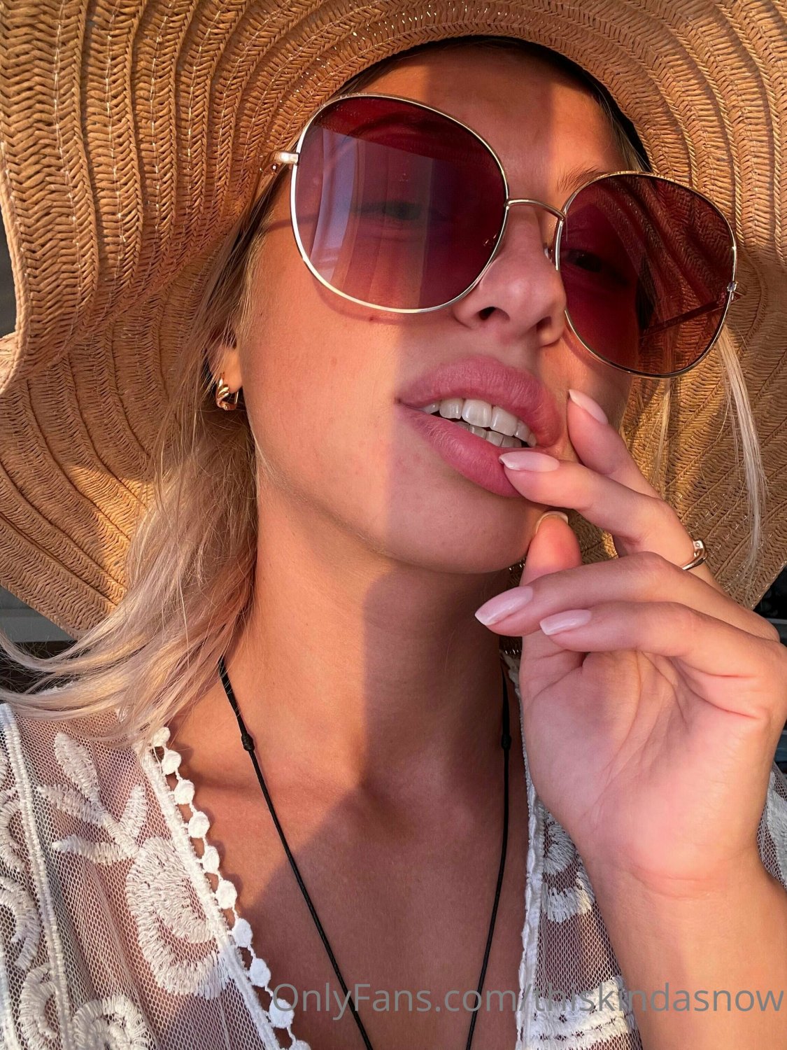 Tattooed Blonde MILF Knows How to Handle Your Desires 67