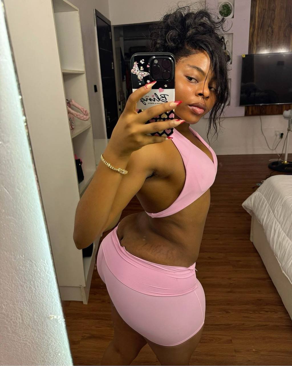 -5807902425921734180_121 3