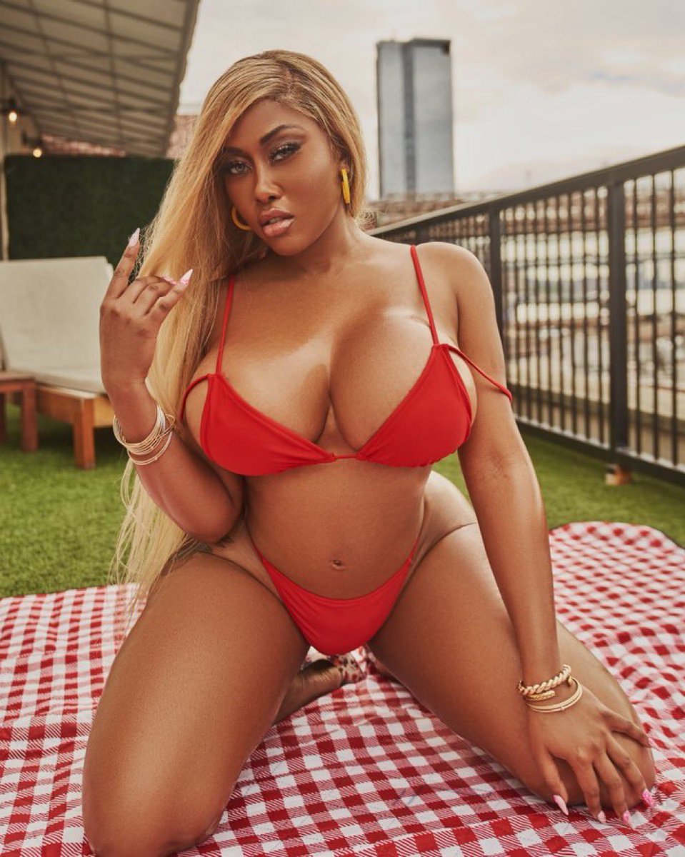 モリアのビッグチットとラウンドアスが毎突きでバウンス 21