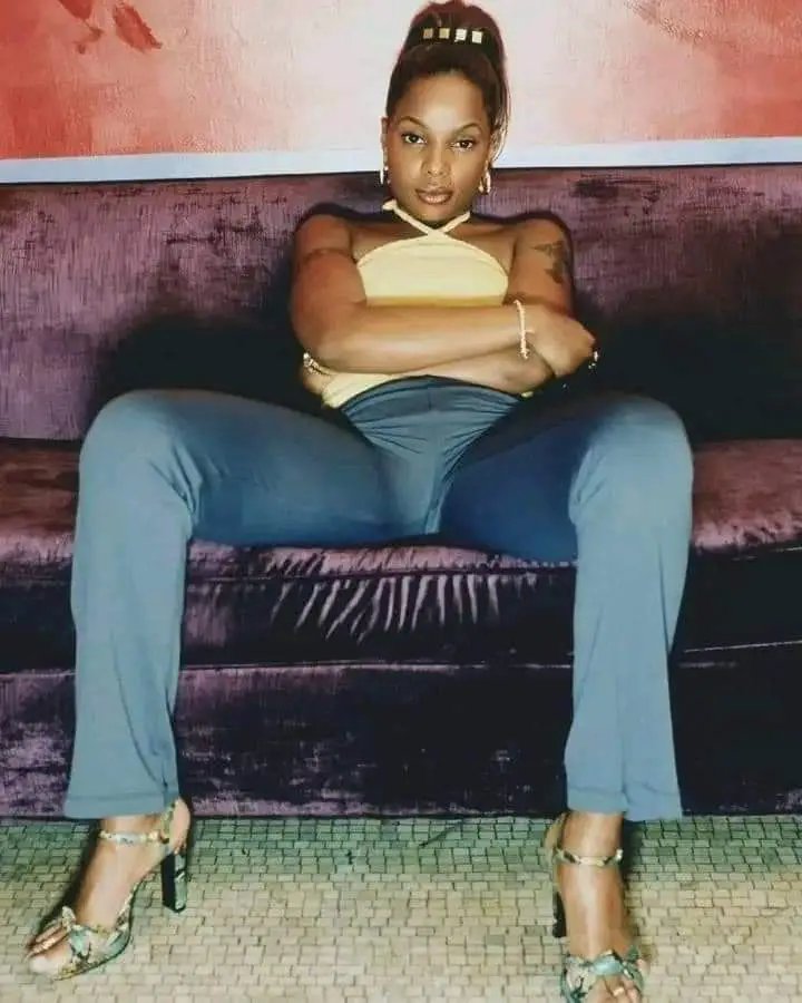 22-Year-Old Seductress—What’s Her Name? She’s a Dream 1