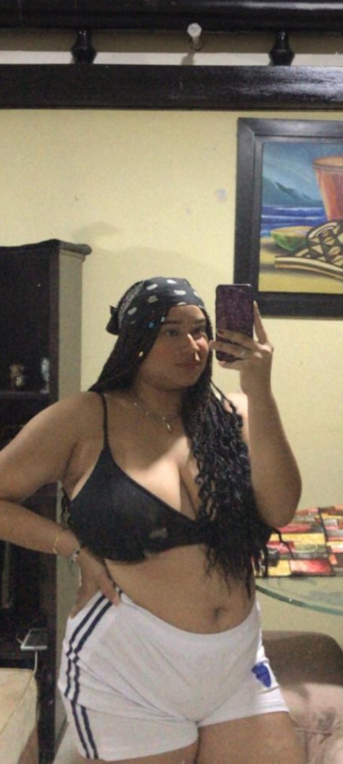 Latina Bigtits 17
