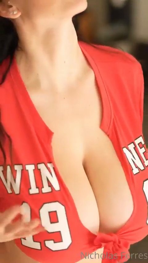 Ample Sugar en rojo 4