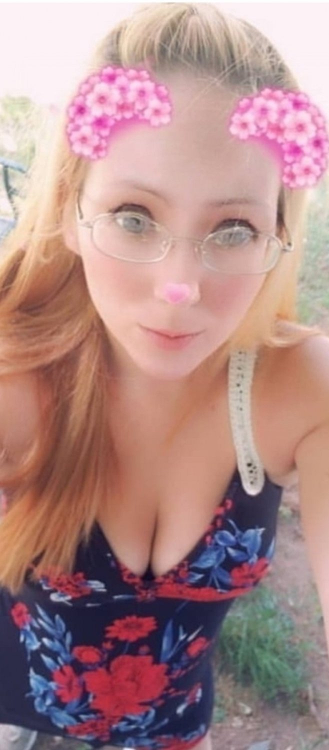 サルトリーMILFが生のアマチュアアクションでシックBBCをむさぼる 5