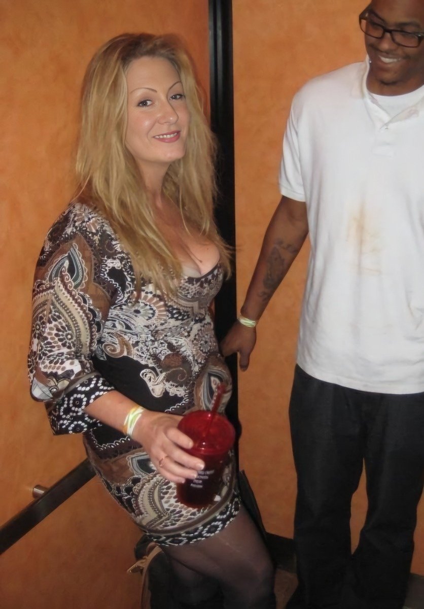 サルトリーMILFが生のアマチュアアクションでシックBBCをむさぼる 13