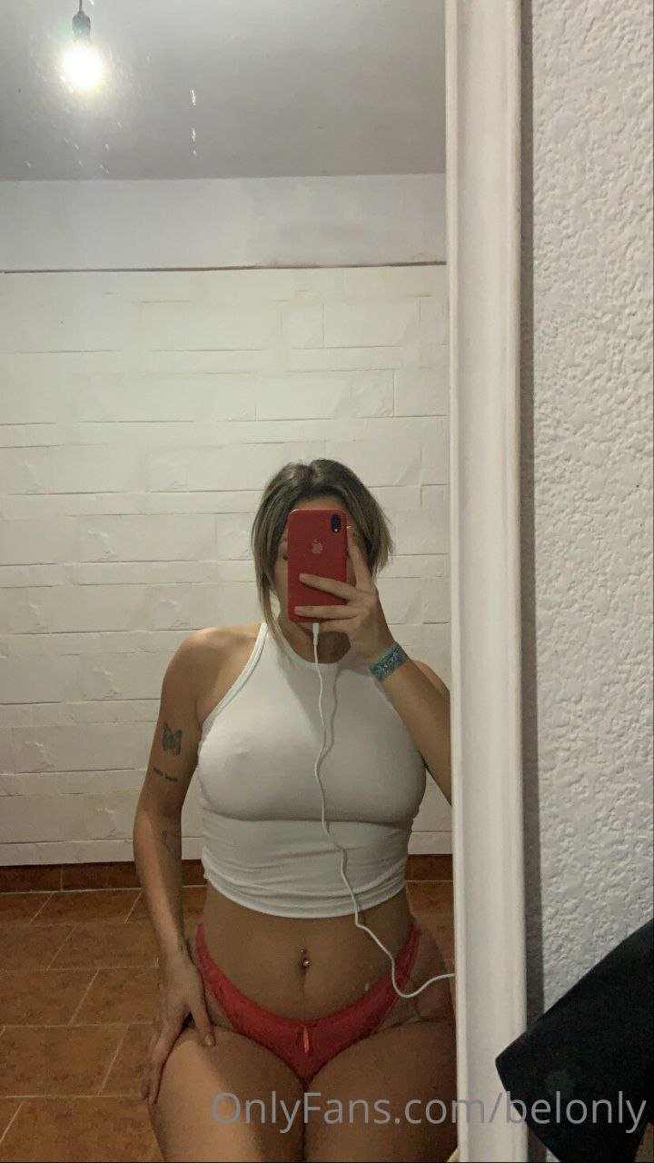 Lingerie Bombshell With Juicy Tits Struts Her Stuff 2