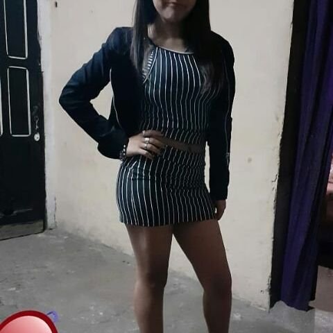 Shy Babe Shows Off Her Curves In Selfie Strip 3