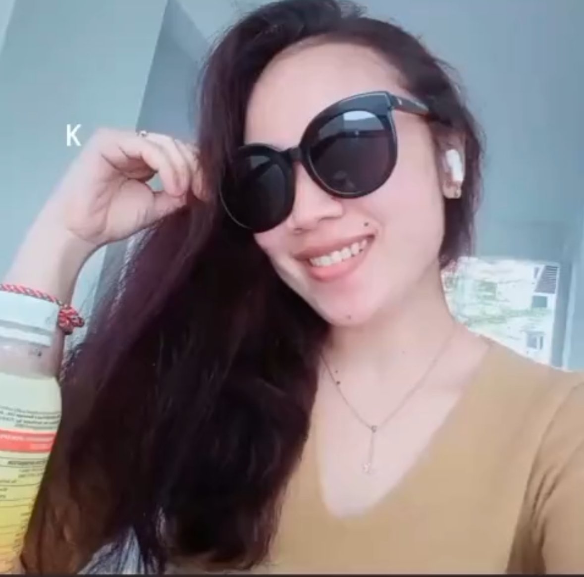 Indonesian Beauty Serves in Every Way 17