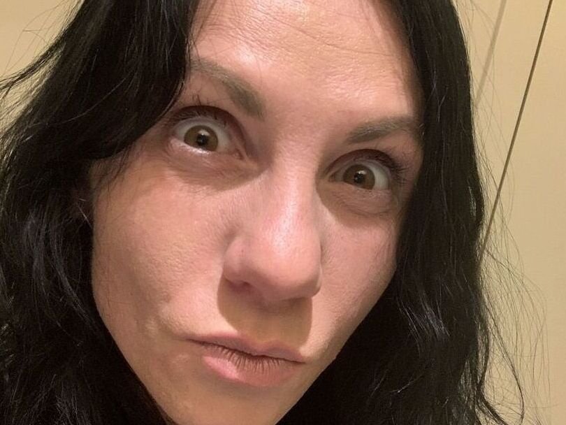 Florida MILF Shows Off Her Wild Side and Mega Clit 7
