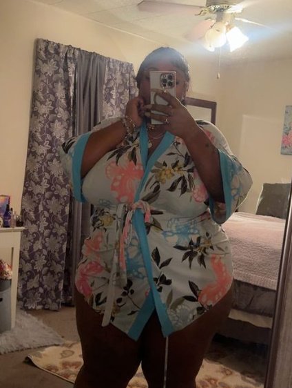 Inky Cheekzz Twerks That Booty Like a Dream 3