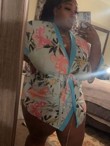 Inky Cheekzz Twerks That Booty Like a Dream 8