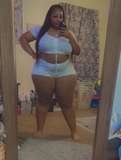 Inky Cheekzz Twerks That Booty Like a Dream 11