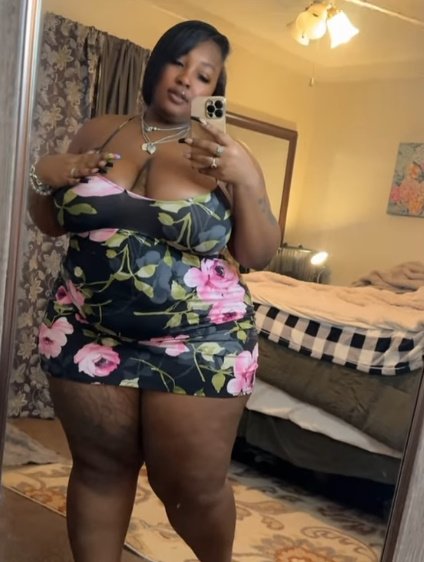 Inky Cheekzz Twerks That Booty Like a Dream 22