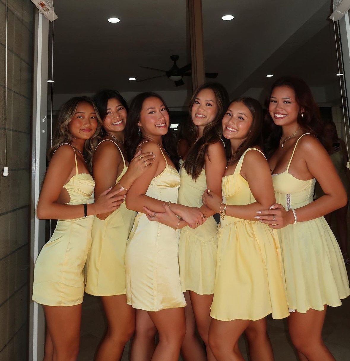 Saftige chinesische College-Schwesternschaftsmitglieder 9