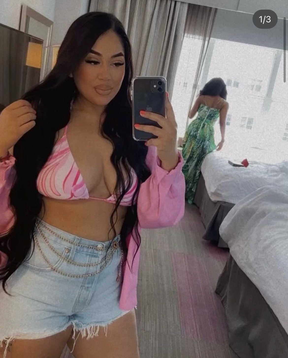 Jovem latina vilã sumarenta 11