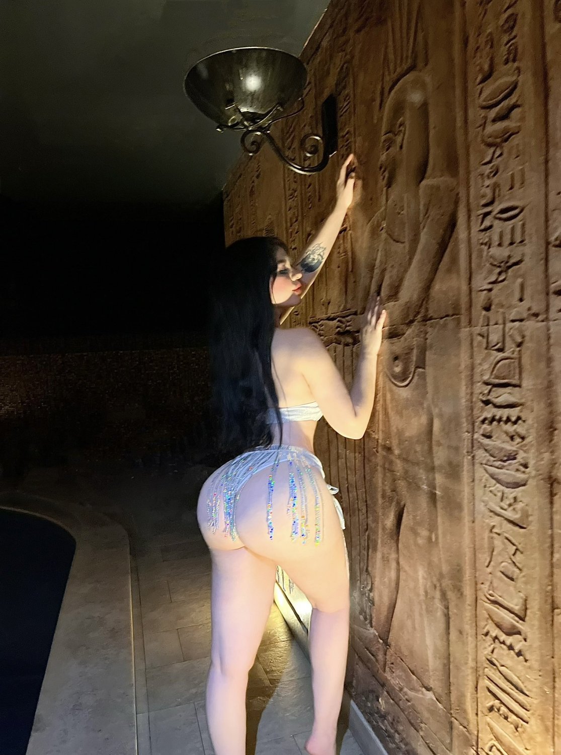 Korean Curvy Queen Genesis Gets Playfully Bold 22
