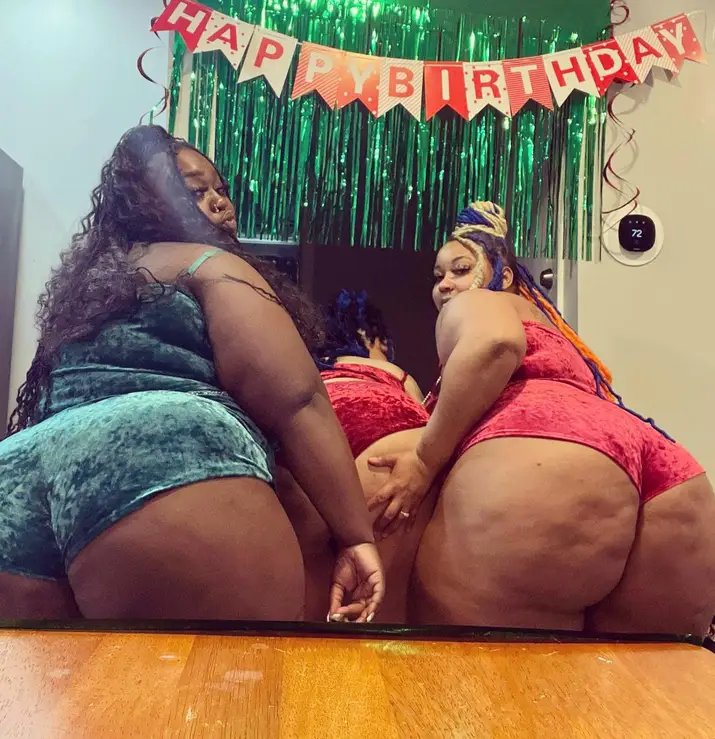 Ebony Thickie Bounces at the Party 5