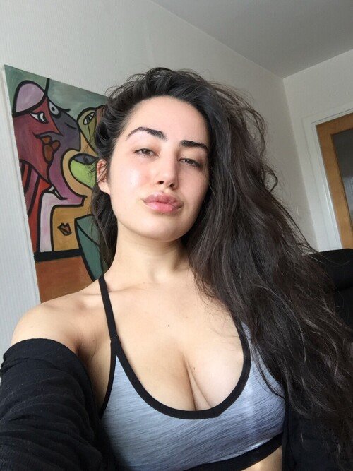 Milo Miriam Fahişe Etkileyici 18