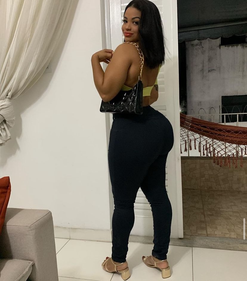 Lari 05 — Ebony Beauty Serving Curves and Confidence 2