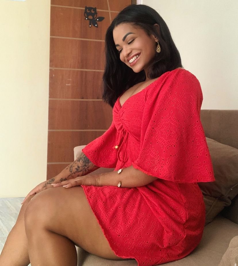 Lari 05 — Ebony Beauty Serving Curves and Confidence 4