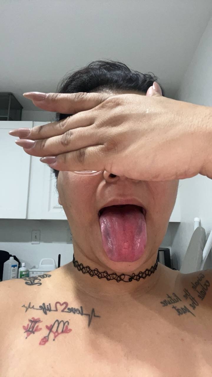 prostytutka błaga o całą ekspozycję😏 prostytutki dodają mnie na snapie, aby zostać opublikowanym na mojej stronie, tak jak ta motyka 😋 5