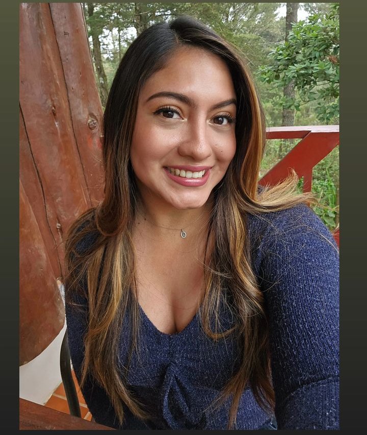 Latina Glenda hanno geniale TITS (no nudo) 1