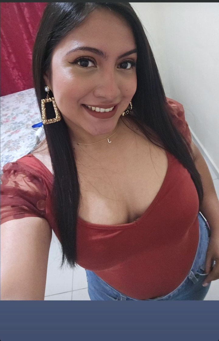 Latina Glenda hanno geniale TITS (no nudo) 2