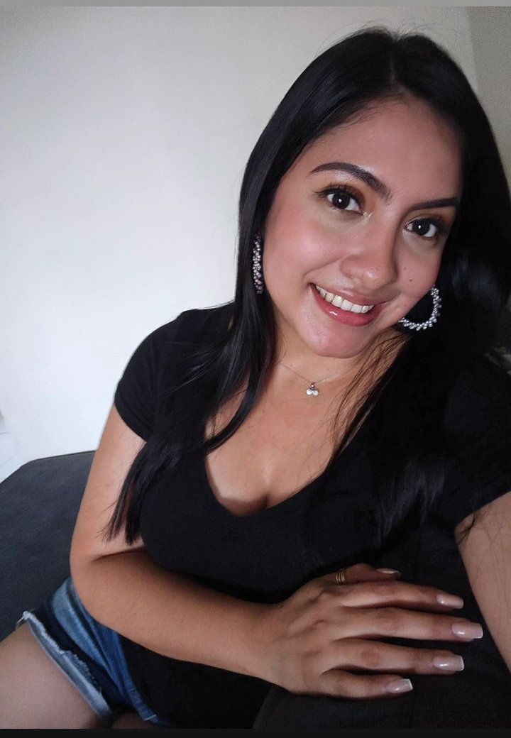 Latina Glenda hanno geniale TITS (no nudo) 16