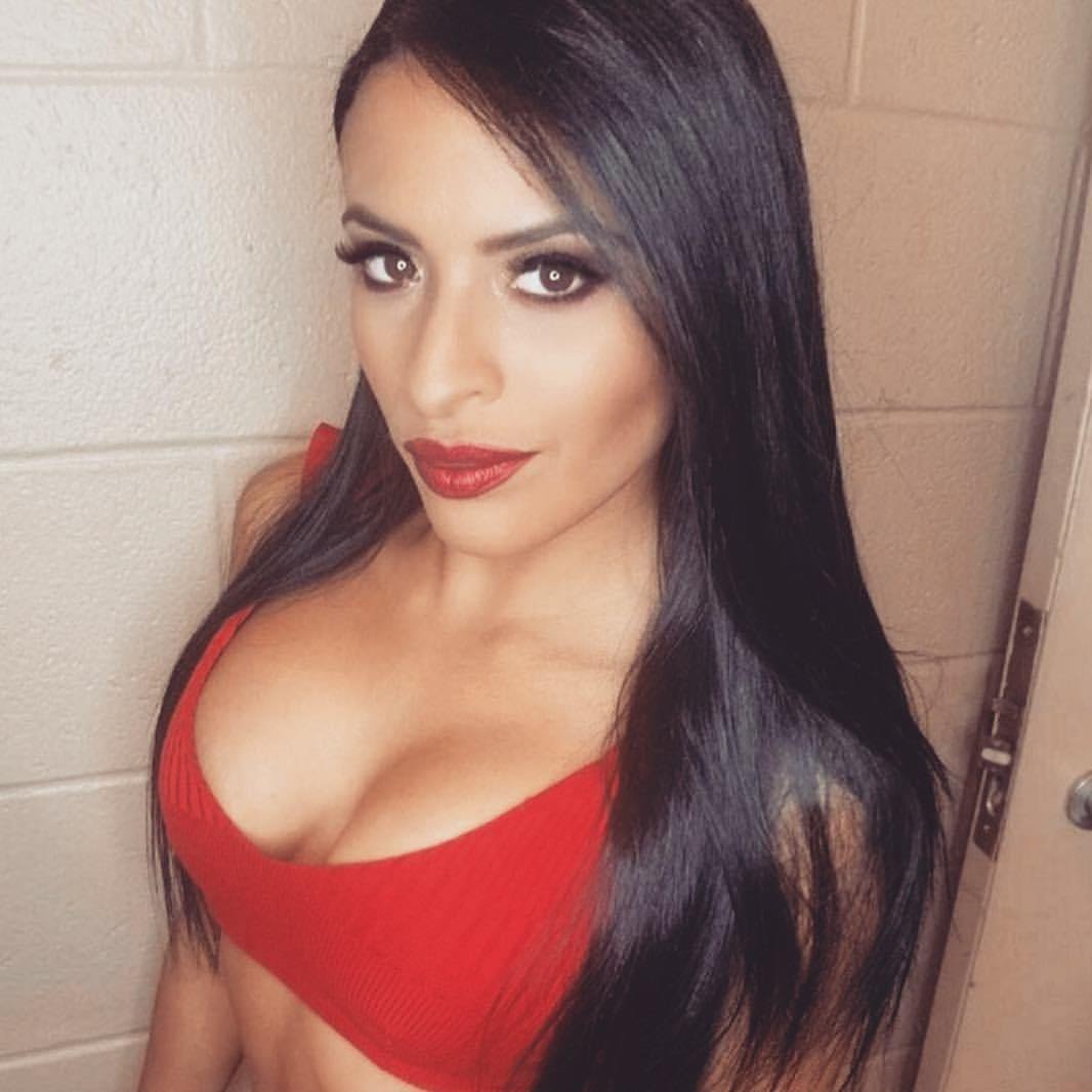 Zelina Vega 4