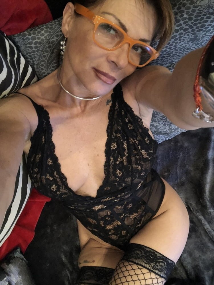 Maduras elegantes y sexys. 13