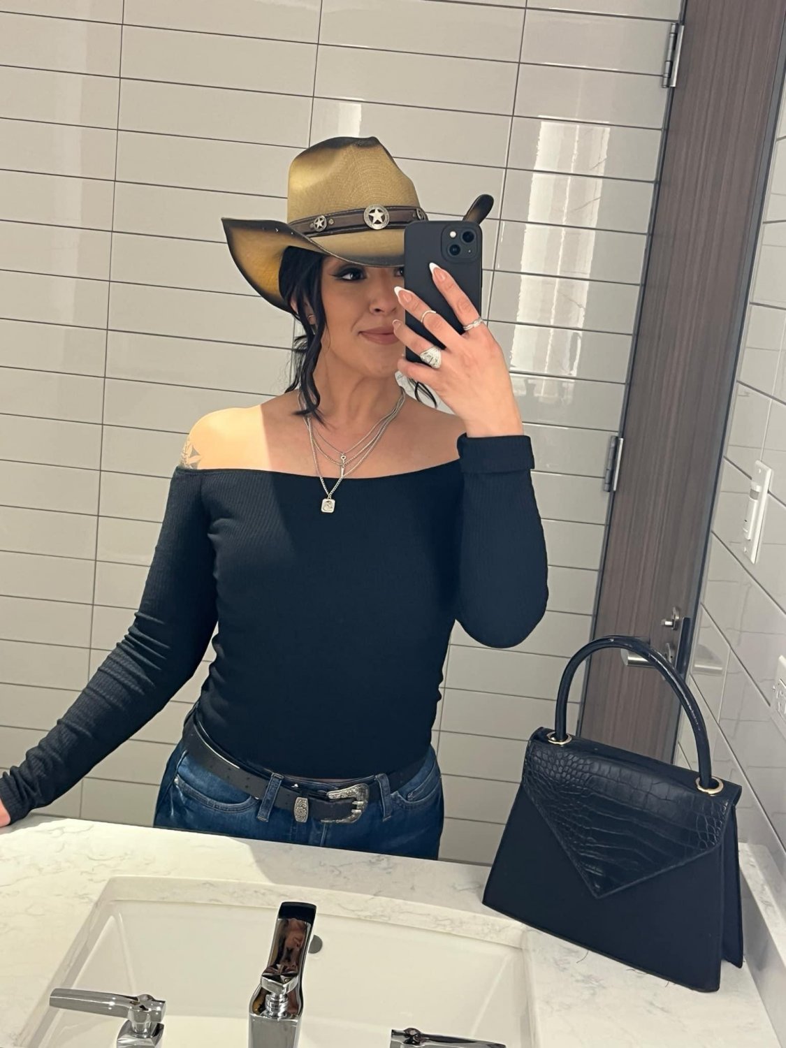 Instagram Baddie Daisy Morelos 🔥🍑So Phat! 26