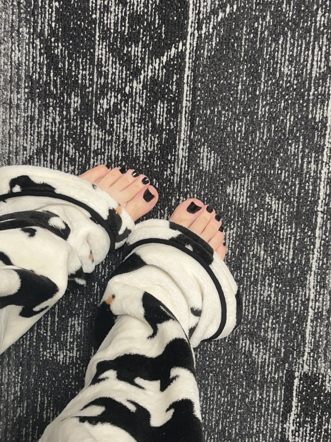 Sexy Chinese Babe Strips And Smiles For The Cam 25