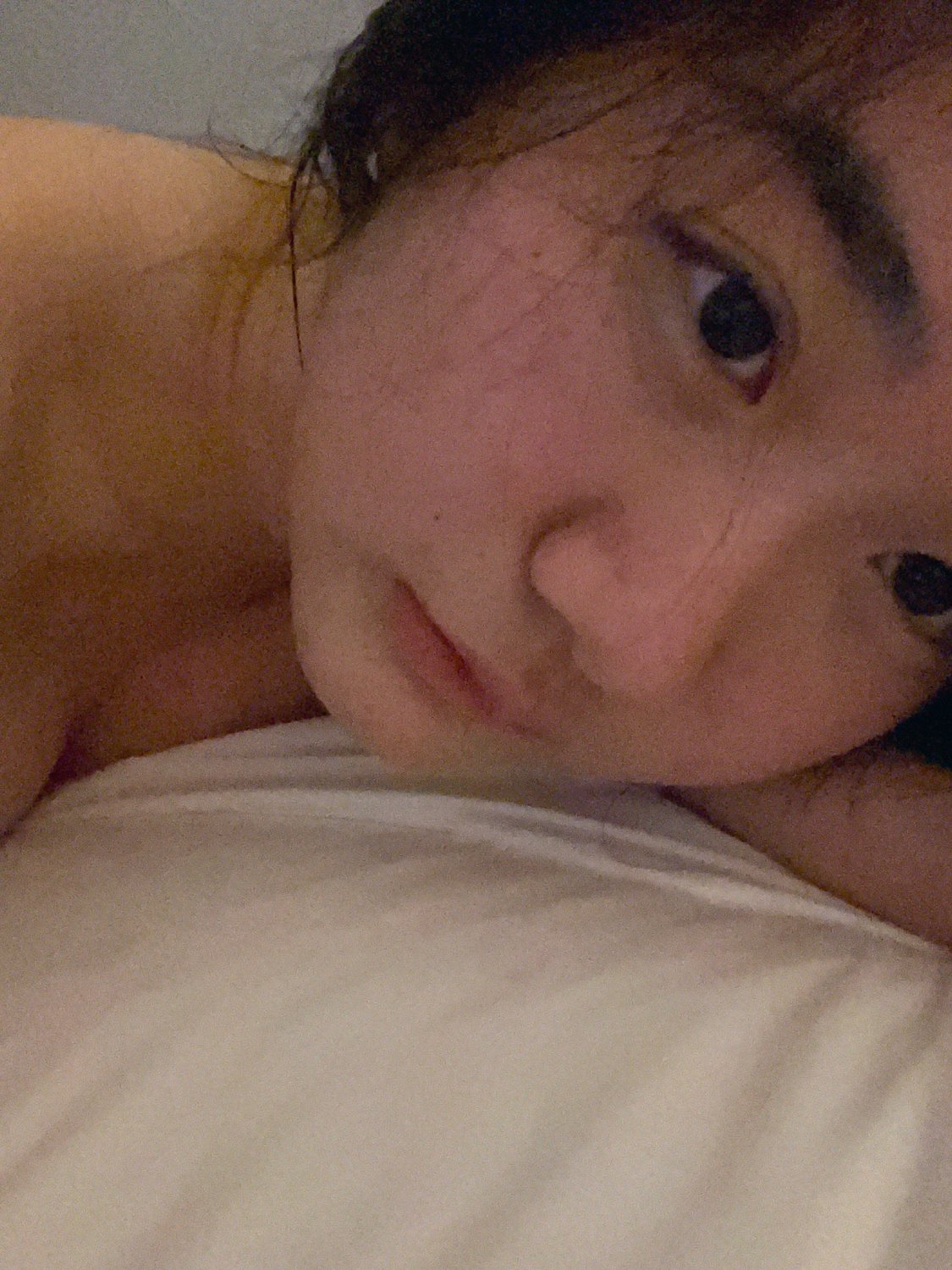 Sexy Chinese Babe Strips And Smiles For The Cam 37