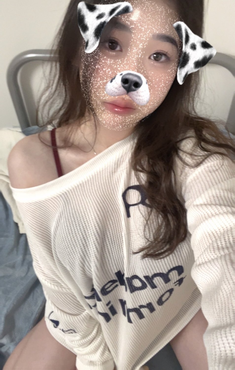 Sexy Chinese Babe Strips And Smiles For The Cam 40