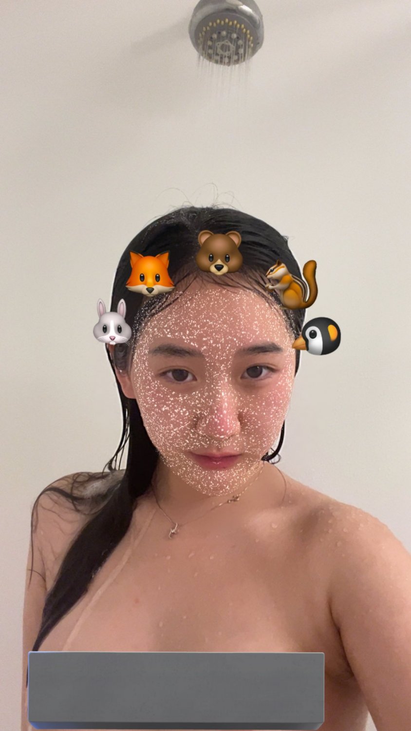 Sexy Chinese Babe Strips And Smiles For The Cam 44