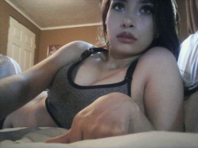 Michelle 22: Hot Asian MILF Teases With Her Eyes 5