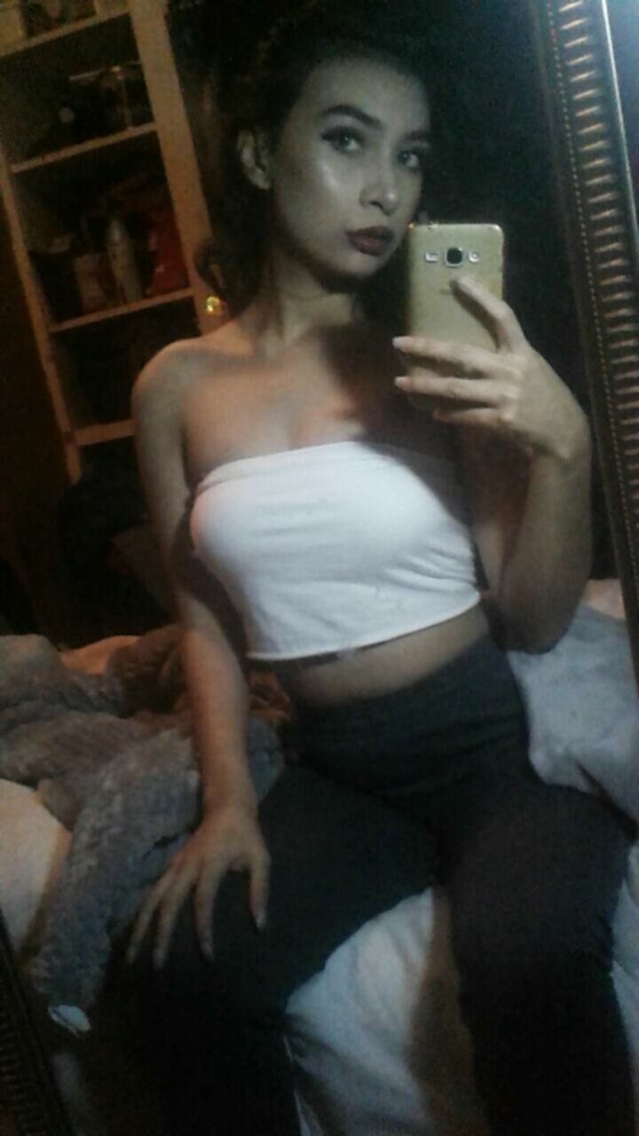 Michelle 22: Hot Asian MILF Teases With Her Eyes 11