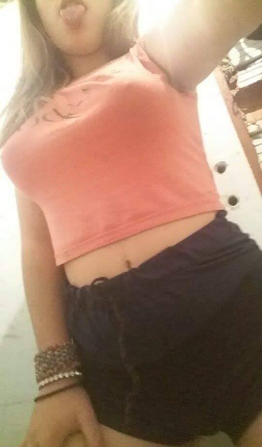 Flaquita de hermosa cola 1