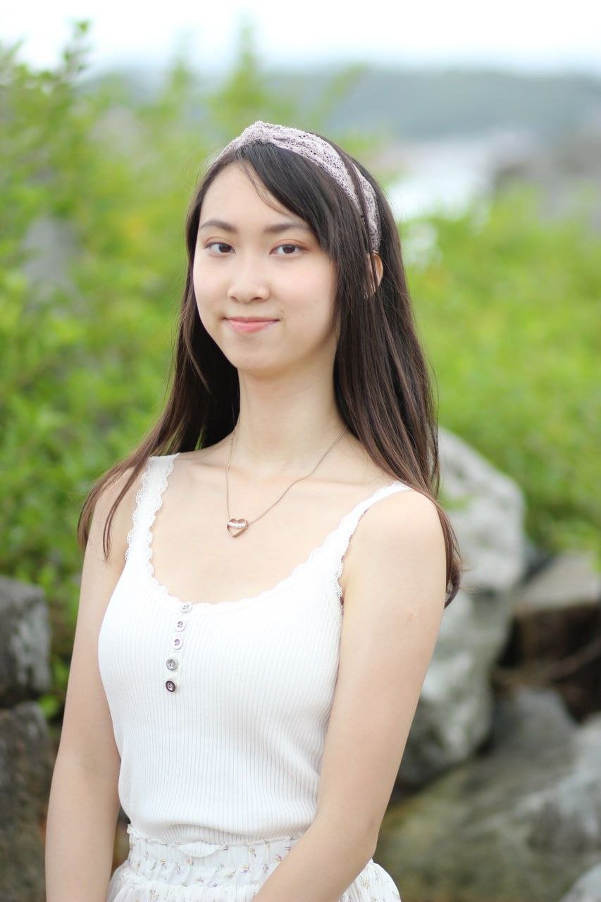 Leaked Japanese Girl Shows Off Her Soft Curves 5