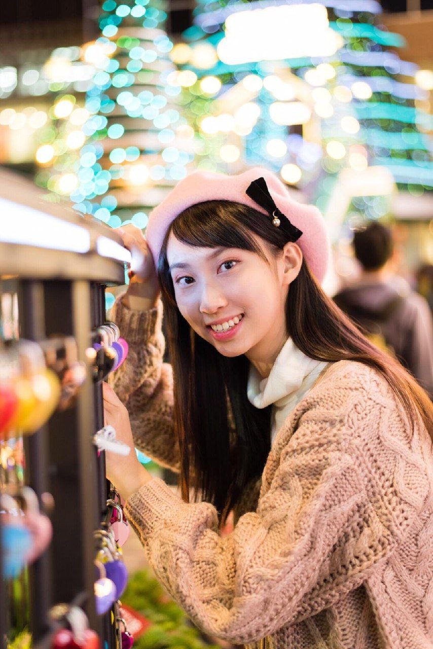 Leaked Japanese Girl Shows Off Her Soft Curves 7