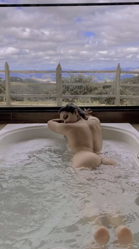 Es demasiado perfecta 2